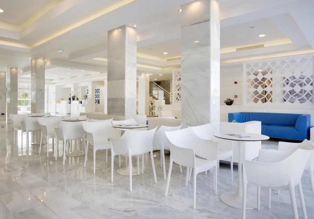 Mar Hotels Playa De Muro Suites Exterior photo